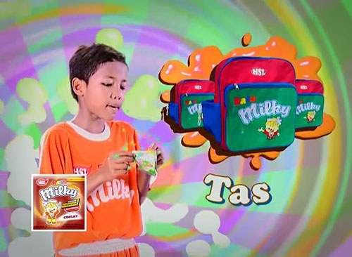 Ratu Milky, Versi: Bola Promo